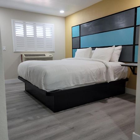 Quality Inn Victorville - Hesperia I-15 Екстер'єр фото