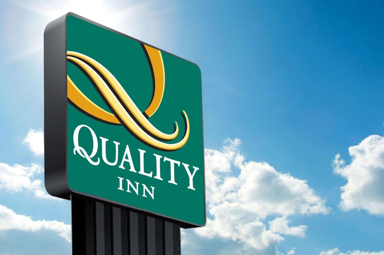 Quality Inn Victorville - Hesperia I-15 Екстер'єр фото