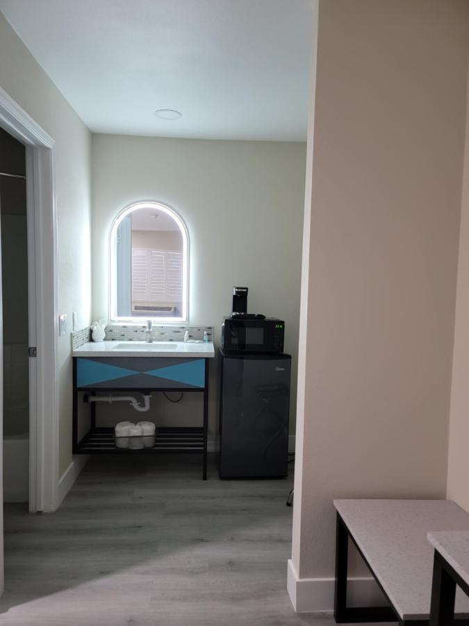 Quality Inn Victorville - Hesperia I-15 Екстер'єр фото